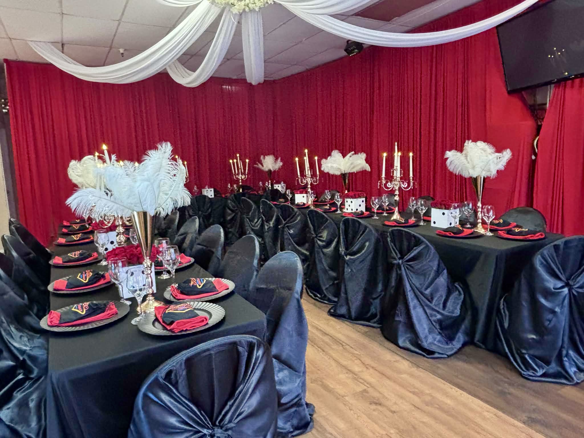 Red black glamour table setup